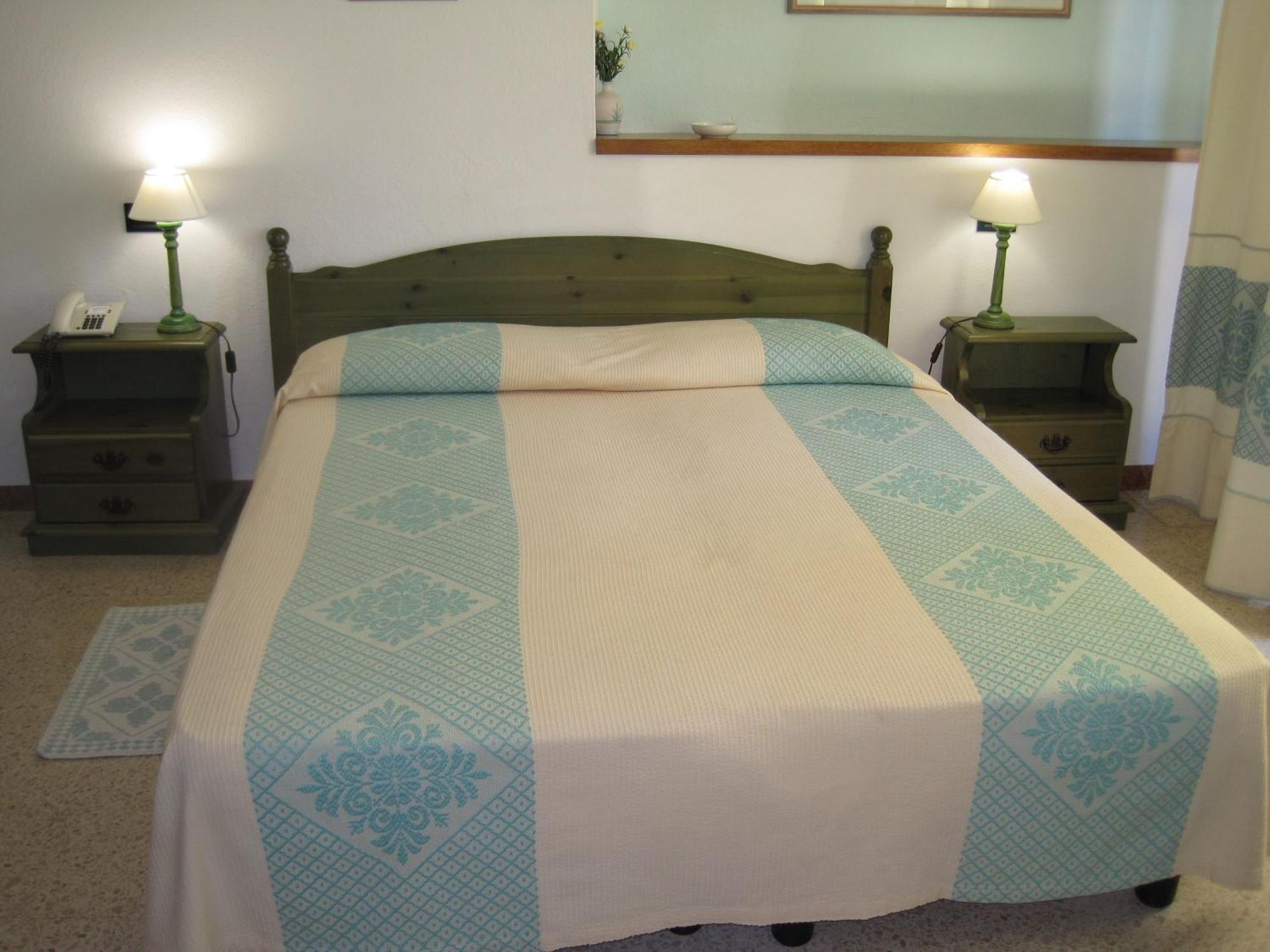 Hotel Moderno Santa Teresa Gallura Quarto foto