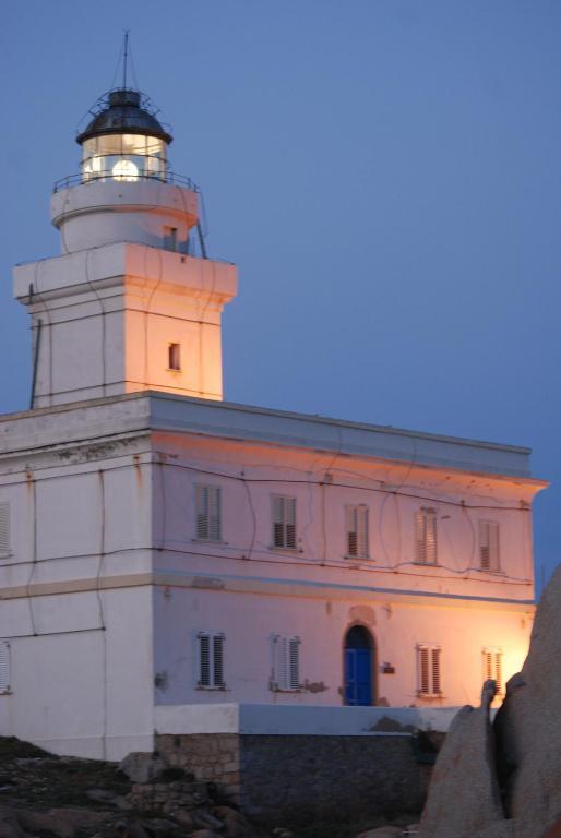 Hotel Moderno Santa Teresa Gallura Exterior foto